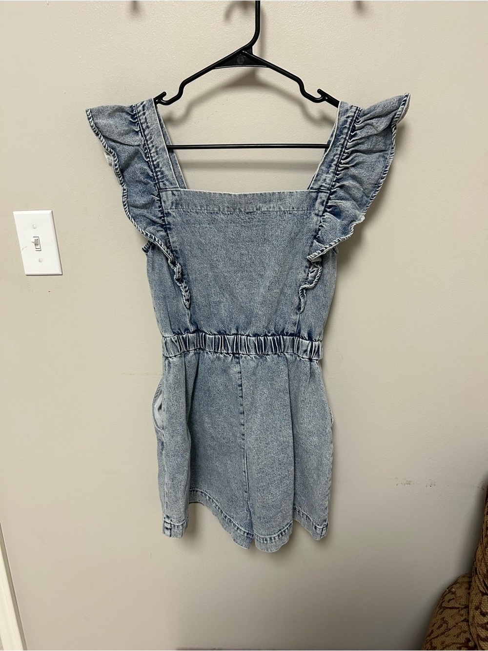 Gilli Denim Romper Small Ruffle Strap Zip Front Light Wash Jean - Picture 3 of 4